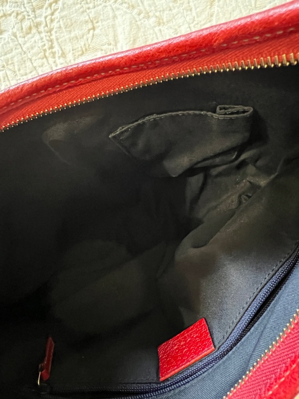 Gucci Abbey Shoulder Bag with Gold Hardware - Picture 12 of 17